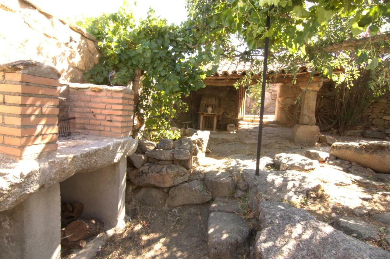 Casas Rurales Lalo Y Chelo La Aldehuela Bagian luar foto