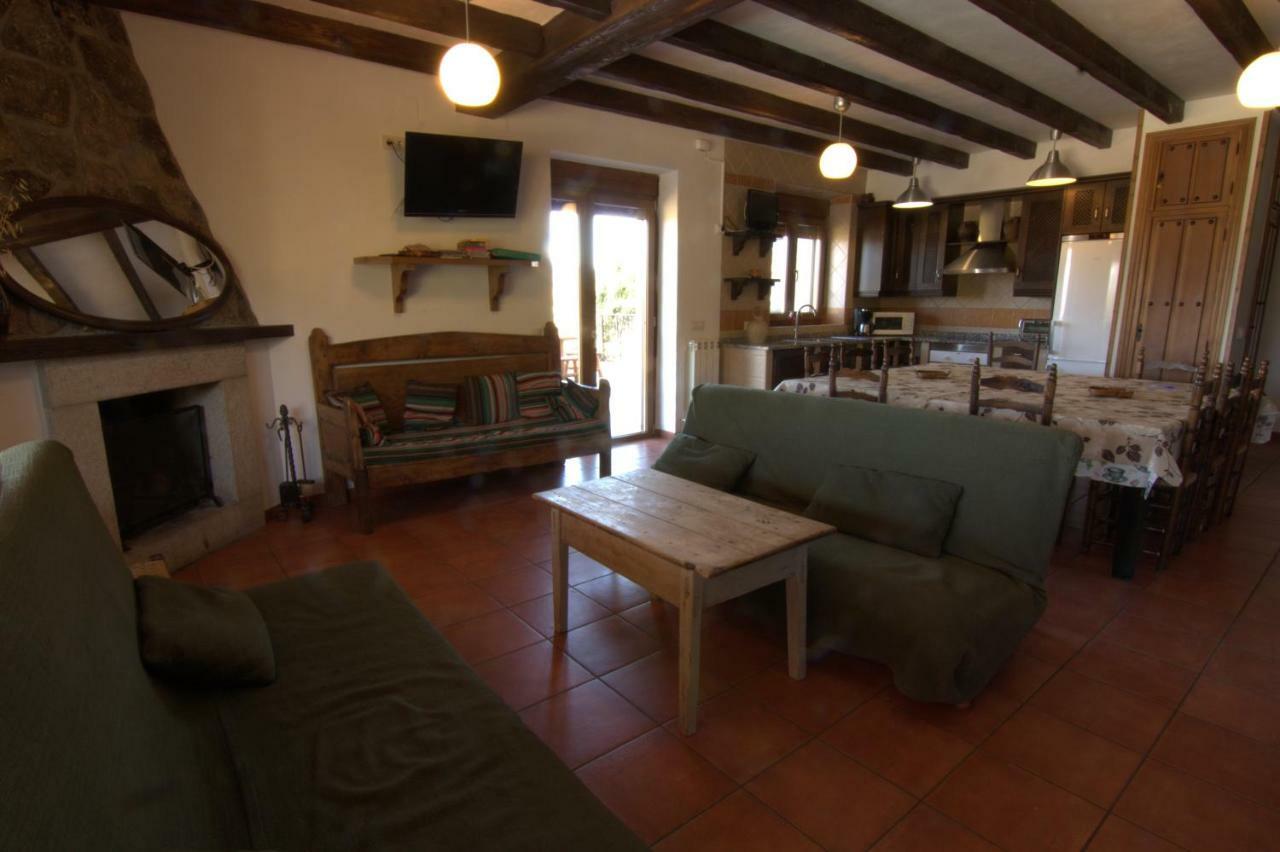 Casas Rurales Lalo Y Chelo La Aldehuela Bagian luar foto